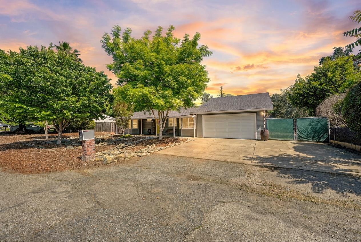 9368 Nevins Way
