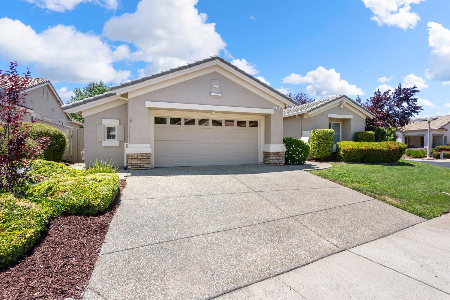 812 Glacier Point Court