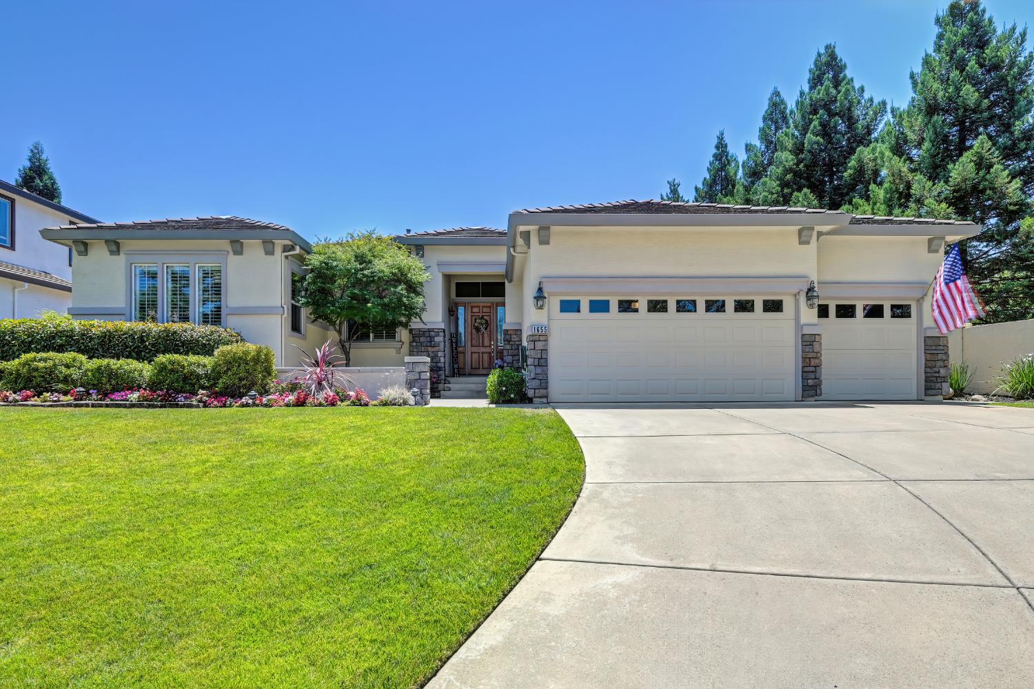 1655 Tibessart Court