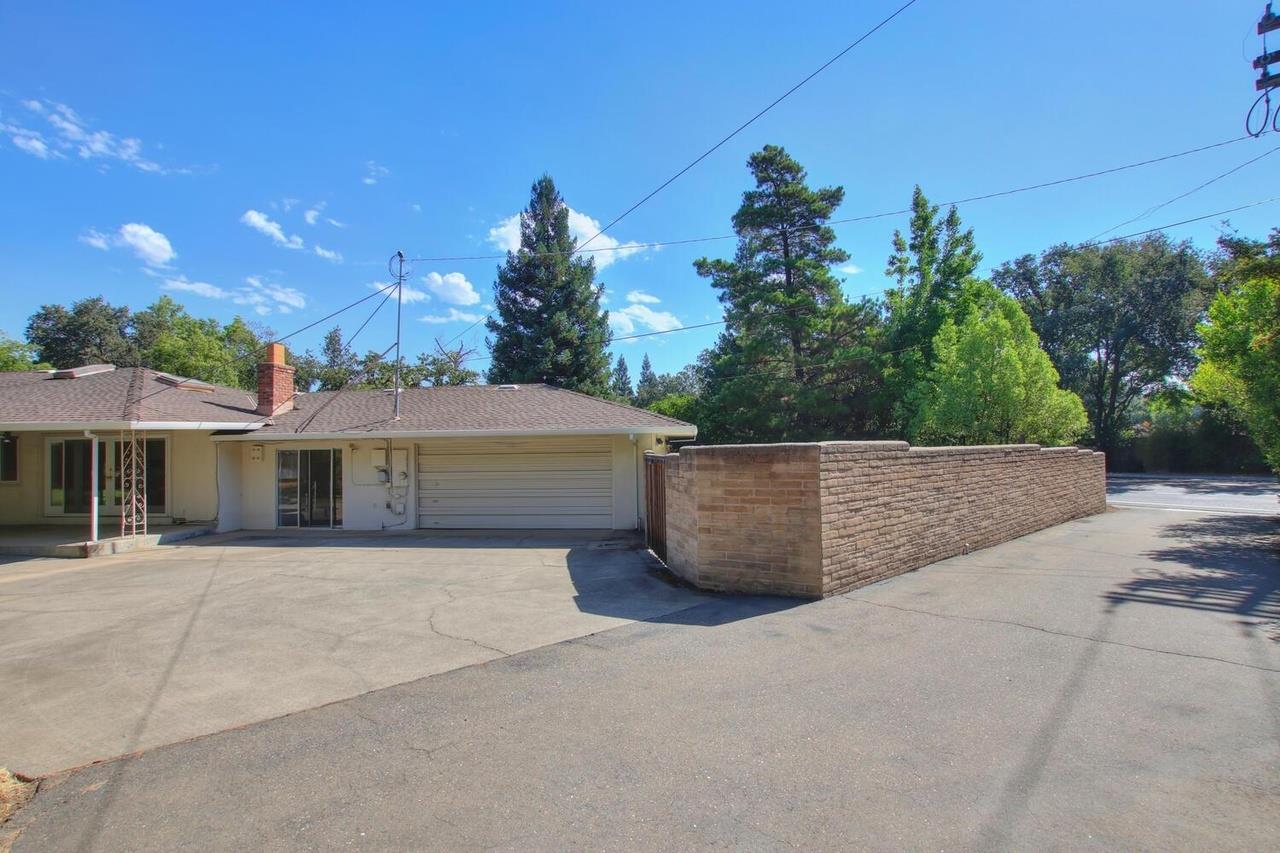 1501 Menlo Avenue