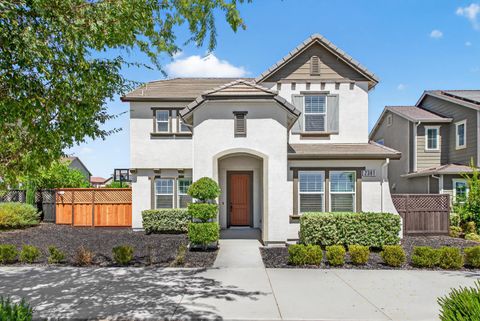 2381 Ellis Town Drive Tracy CA 95377