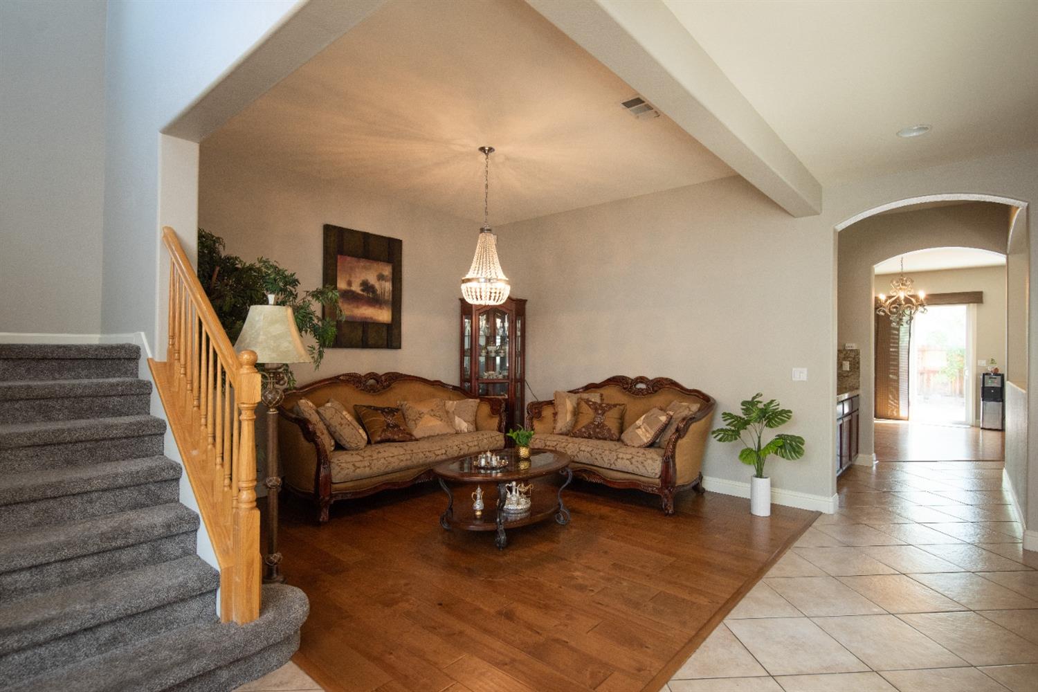 4672 Hutchinson Lane