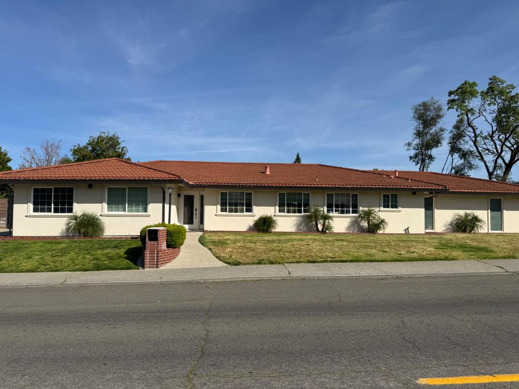 Photo of 4448 Hackberry Lane, Carmichael, CA 95608 (MLS # 226026136)