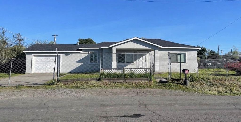 Photo of 1595 Silica Avenue, Sacramento, CA 95815 (MLS # 226027335)