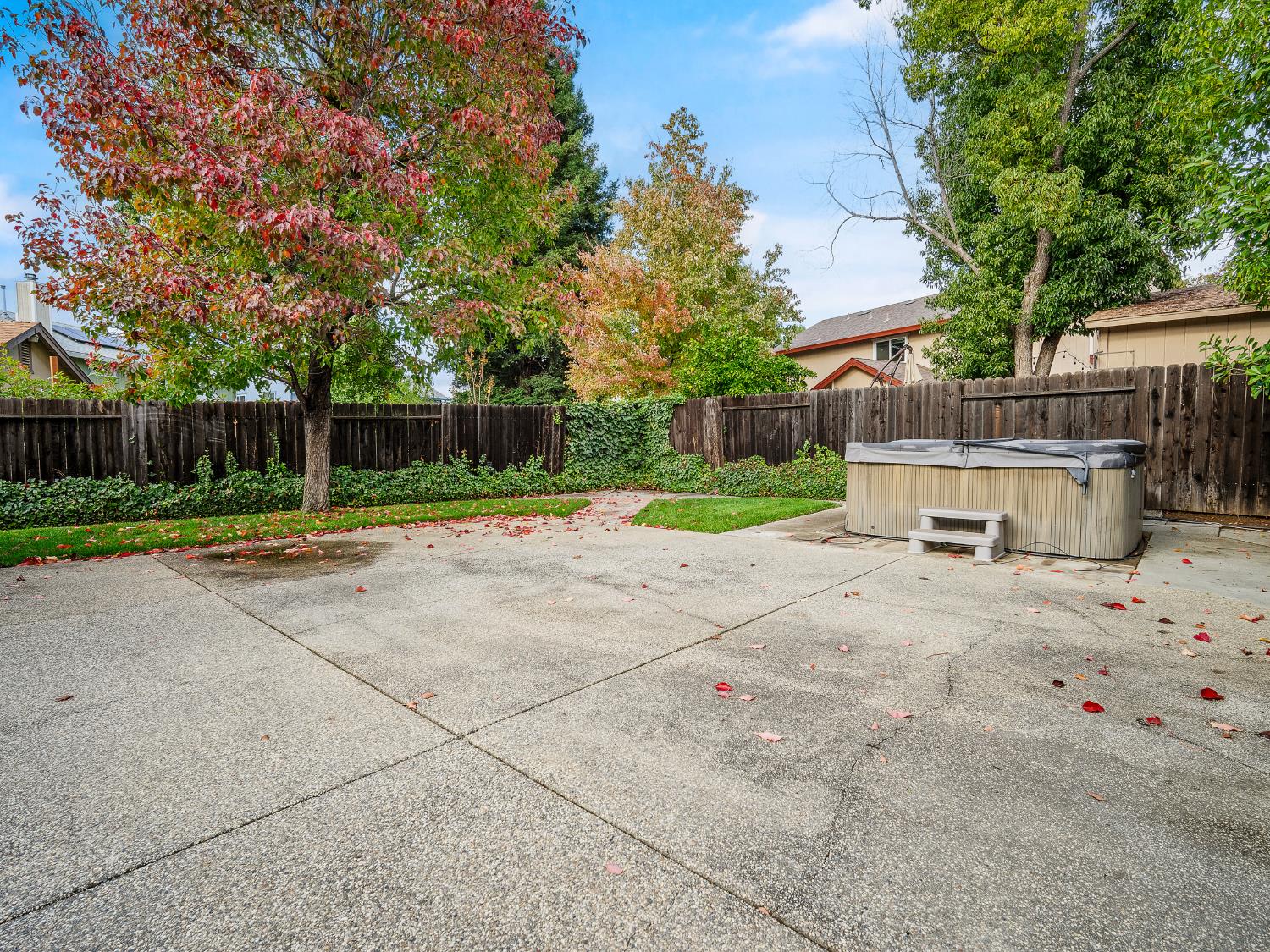 Elk Grove, California 95758, United States, 4 Bedrooms Bedrooms, ,3 BathroomsBathrooms,Residential,Active,244496