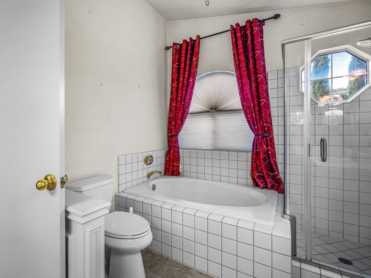 Elk Grove, California 95758, United States, 4 Bedrooms Bedrooms, ,3 BathroomsBathrooms,Residential,Active,244496