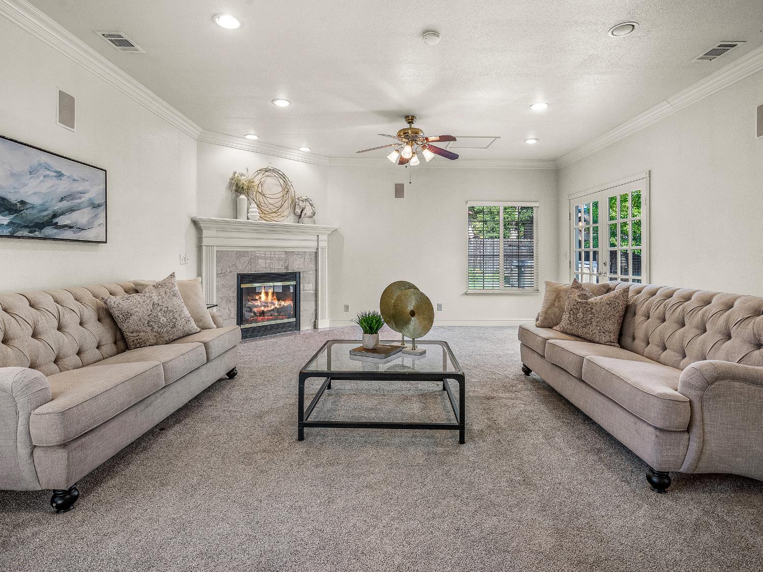 Elk Grove, California 95758, United States, 4 Bedrooms Bedrooms, ,3 BathroomsBathrooms,Residential,Active,244496