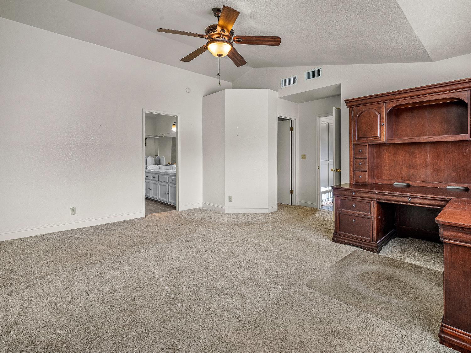 Elk Grove, California 95758, United States, 4 Bedrooms Bedrooms, ,3 BathroomsBathrooms,Residential,Active,244496