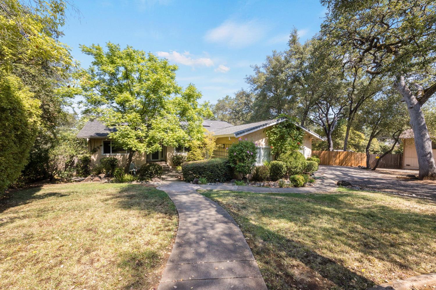 3073 Cedarhurst Court