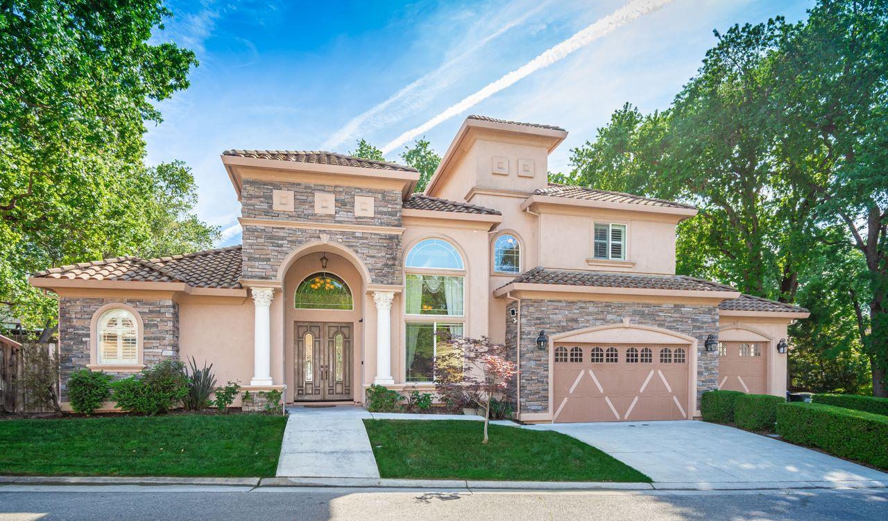 8430 Scenic Vista Way