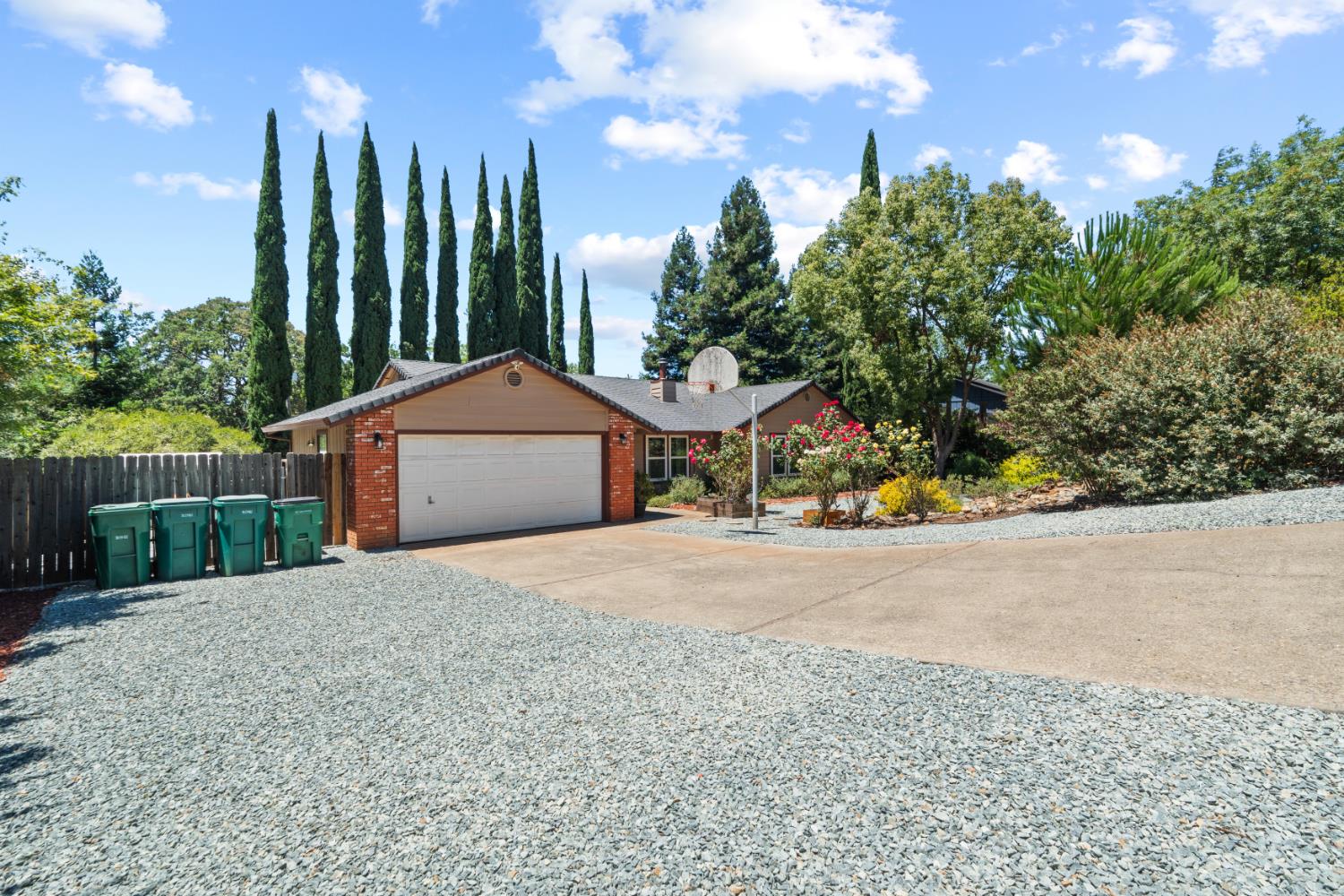 2586 Dudley Drive