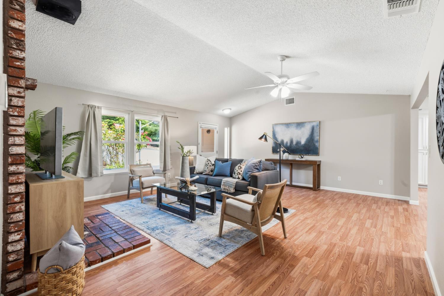 2586 Dudley Drive