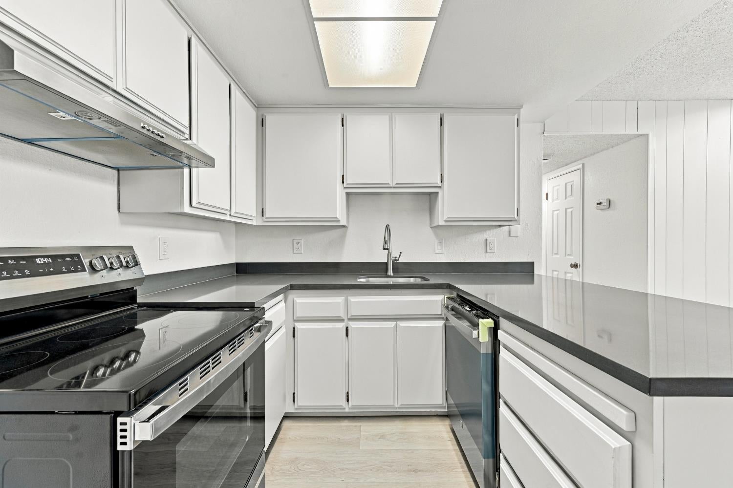 2002 Inglis Way B