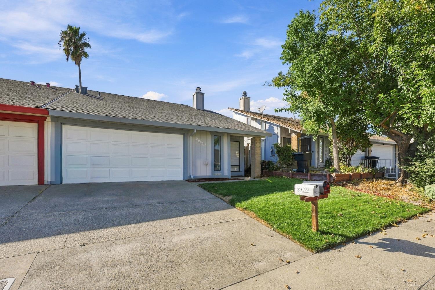 2002 Inglis Way B