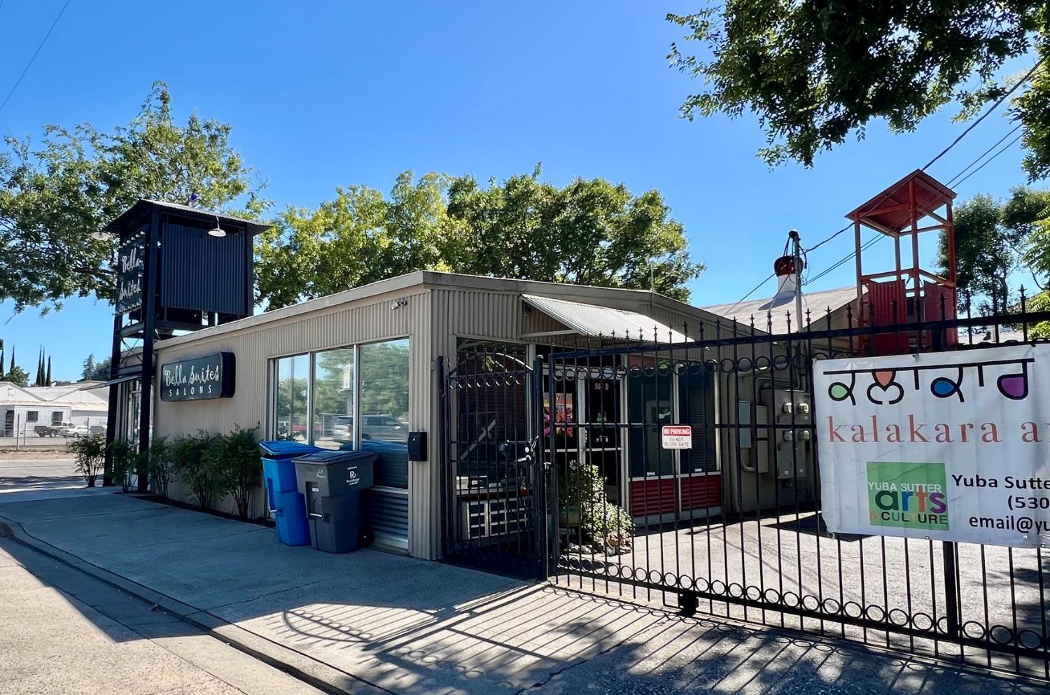 565 Reeves Avenue