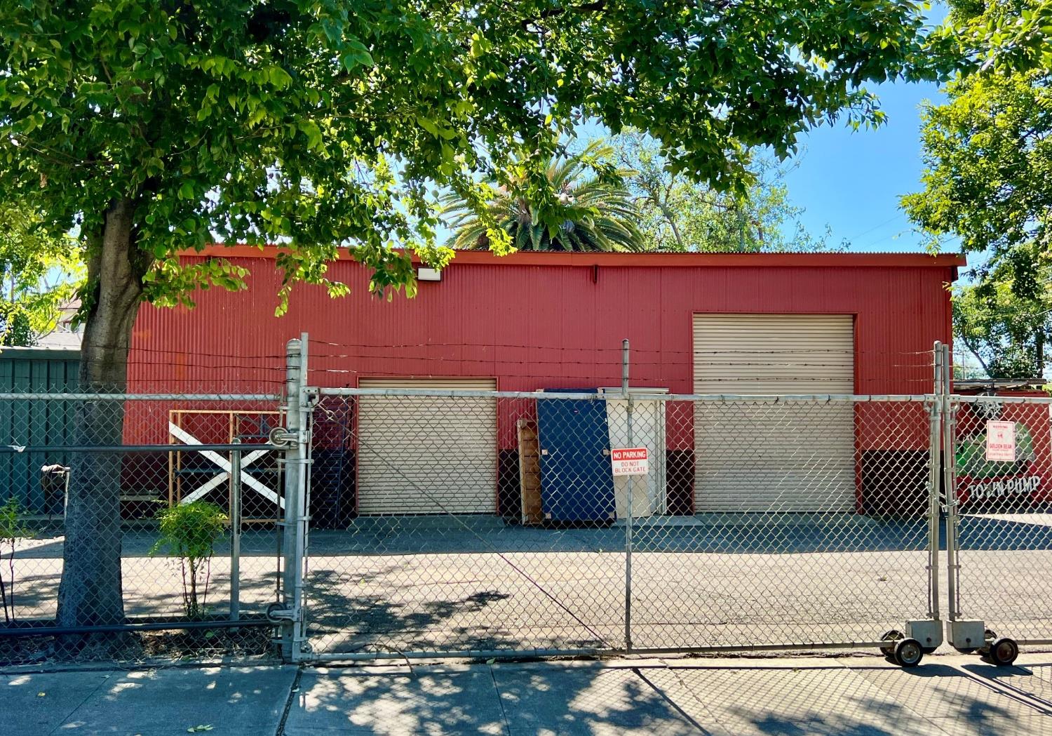 565 Reeves Avenue
