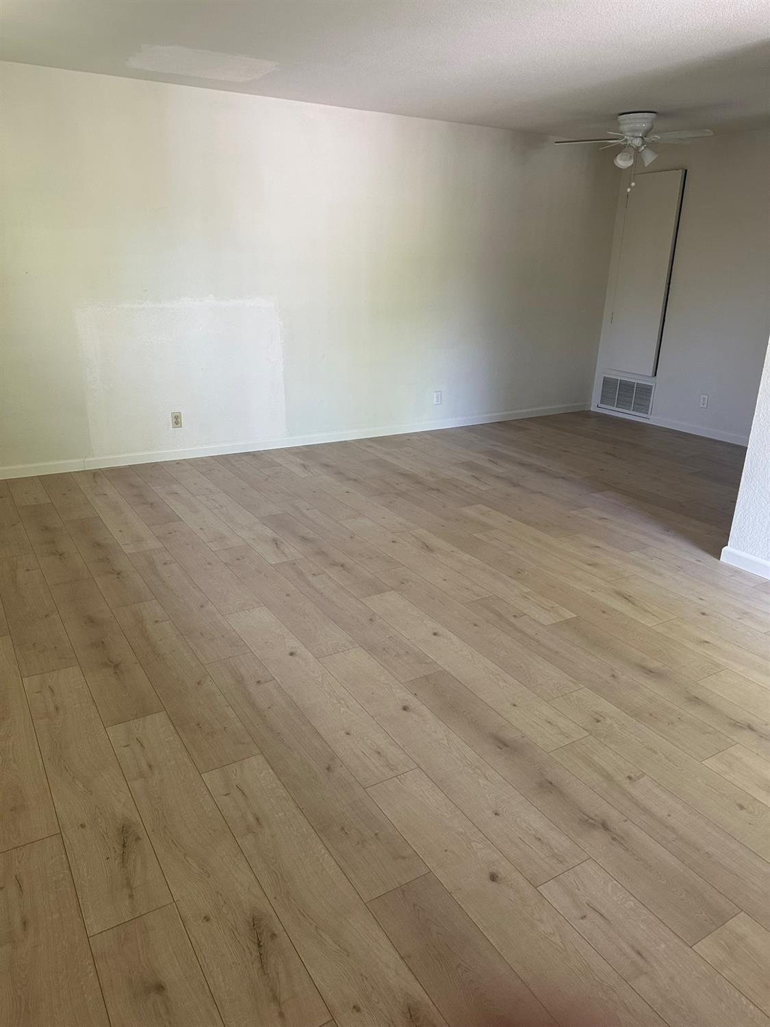 1925 Donner Avenue 4