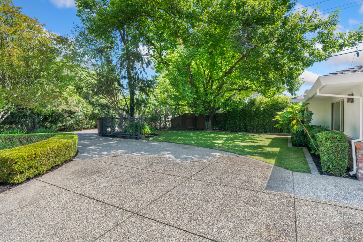 3400 Adams Road