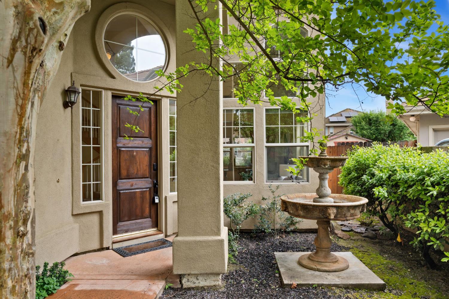 3708 Los Cerros Place