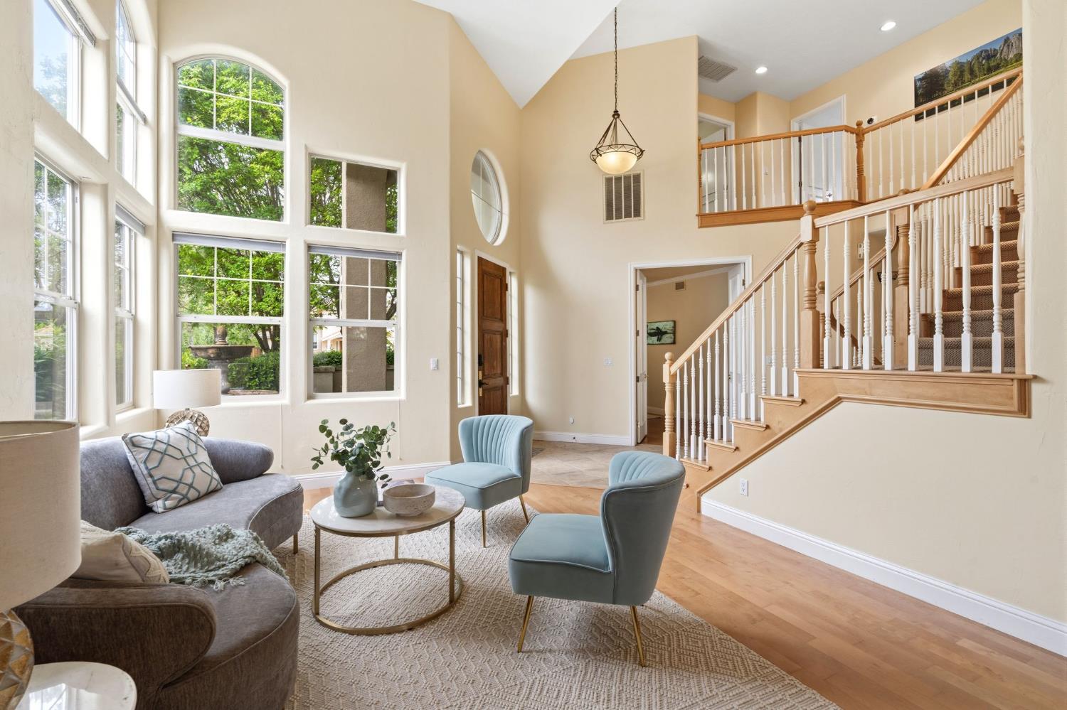 3708 Los Cerros Place