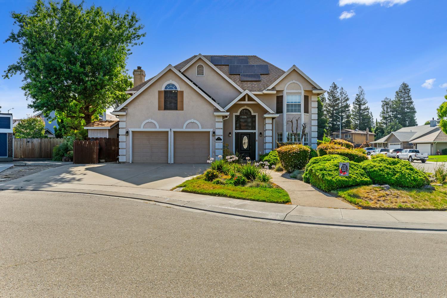 966 Shelly Court