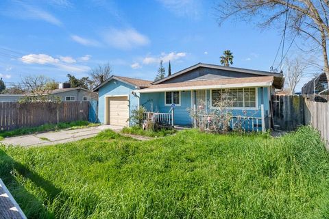 2713 Plover Street, Sacramento, CA 95815 - MLS#: 225028965