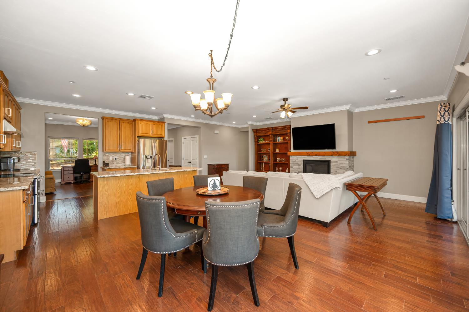 6225 Green Ridge Drive