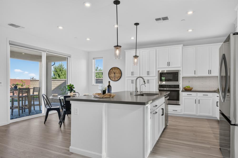 4936 SUMMERFAIRE Drive