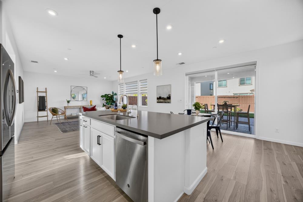 4936 SUMMERFAIRE Drive