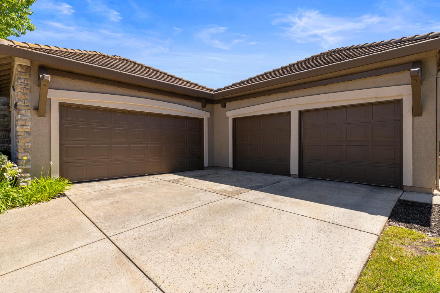 751 Hawkcrest Circle