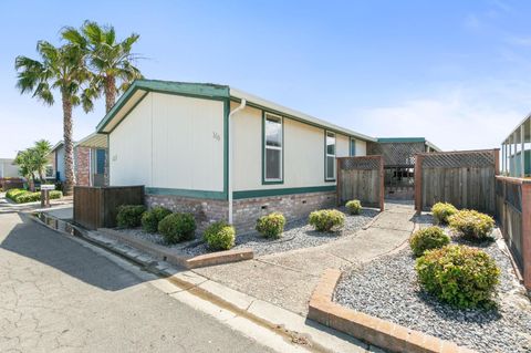 MLS: 225064552