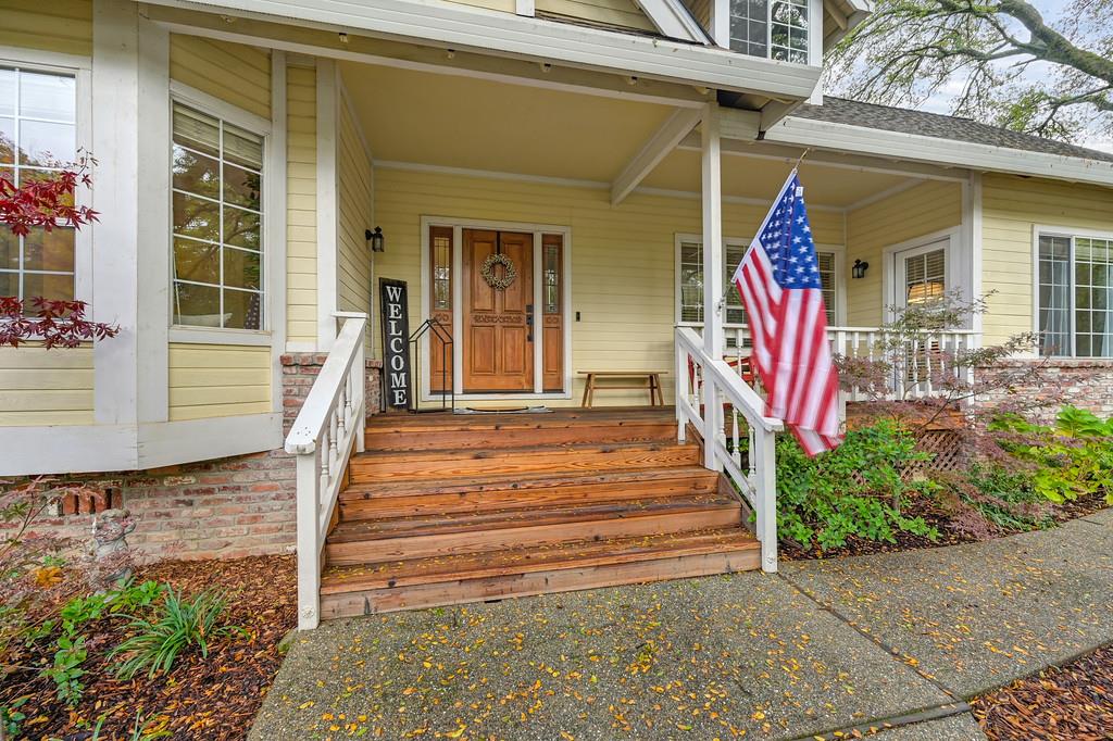 8625 Amber Oaks Court