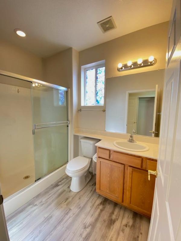 Sacramento, California 95823, United States, 2 Bedrooms Bedrooms, ,2 BathroomsBathrooms,Residential,Pending,84944