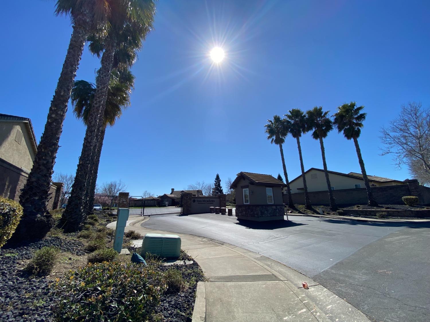 Sacramento, California 95823, United States, 2 Bedrooms Bedrooms, ,2 BathroomsBathrooms,Residential,Pending,84944