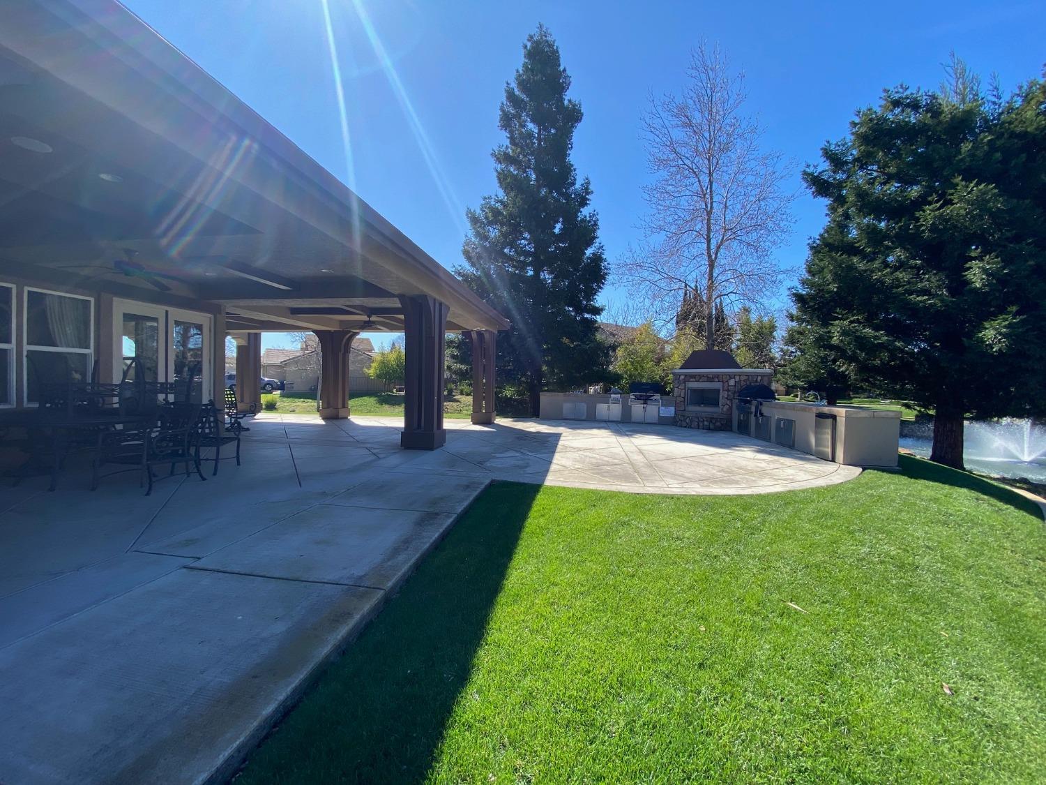 Sacramento, California 95823, United States, 2 Bedrooms Bedrooms, ,2 BathroomsBathrooms,Residential,Pending,84944