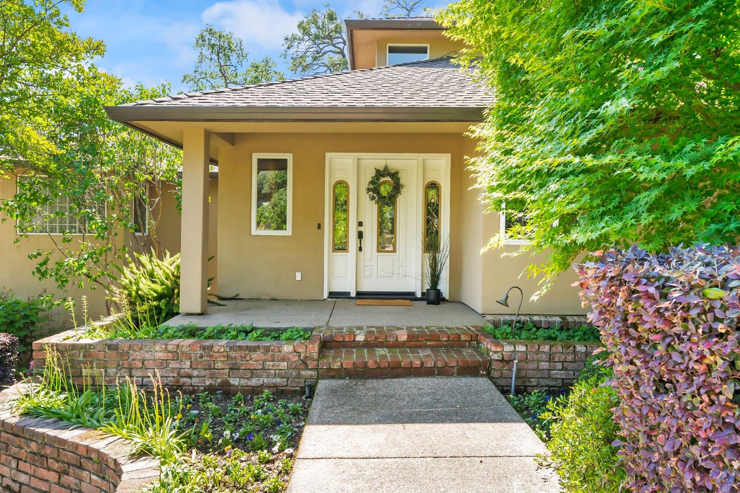 8218 Finisterre Court