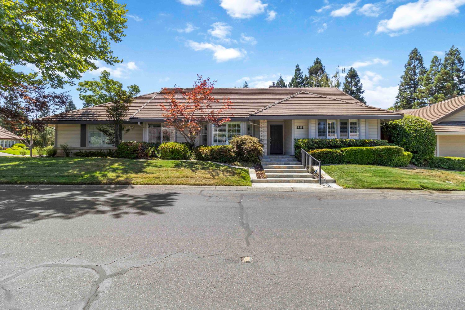1311 Aberdeen Circle