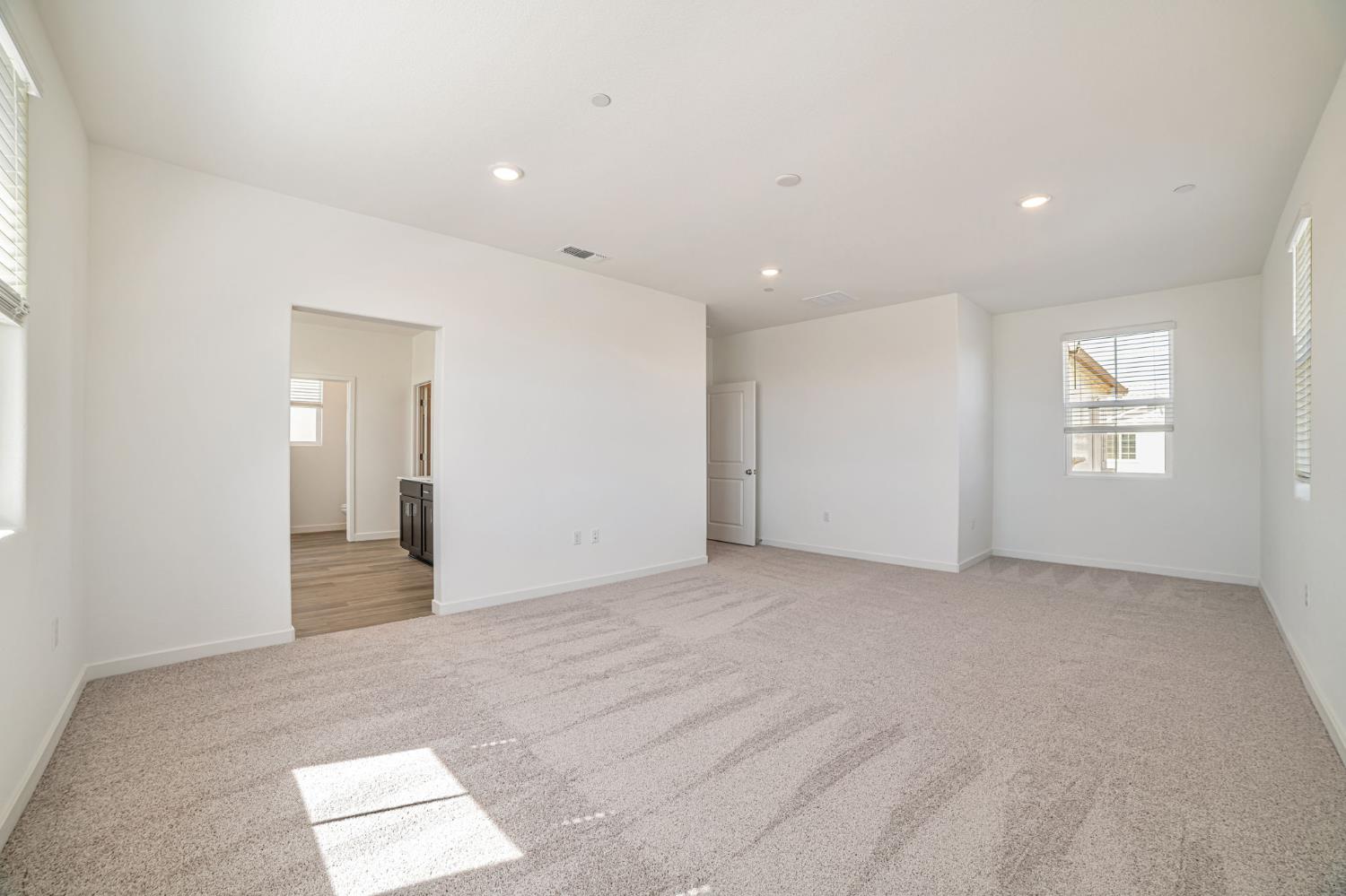 1506 N Central Parkway