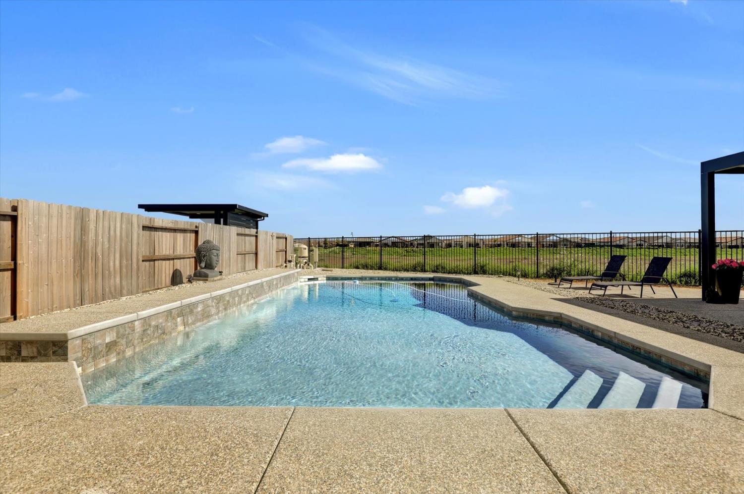 1104 Shadowgate Drive