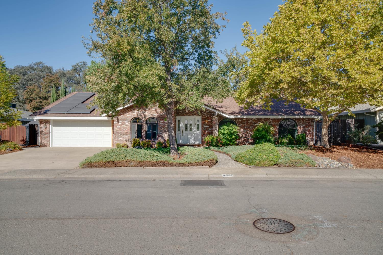 4440 Willowglen Way