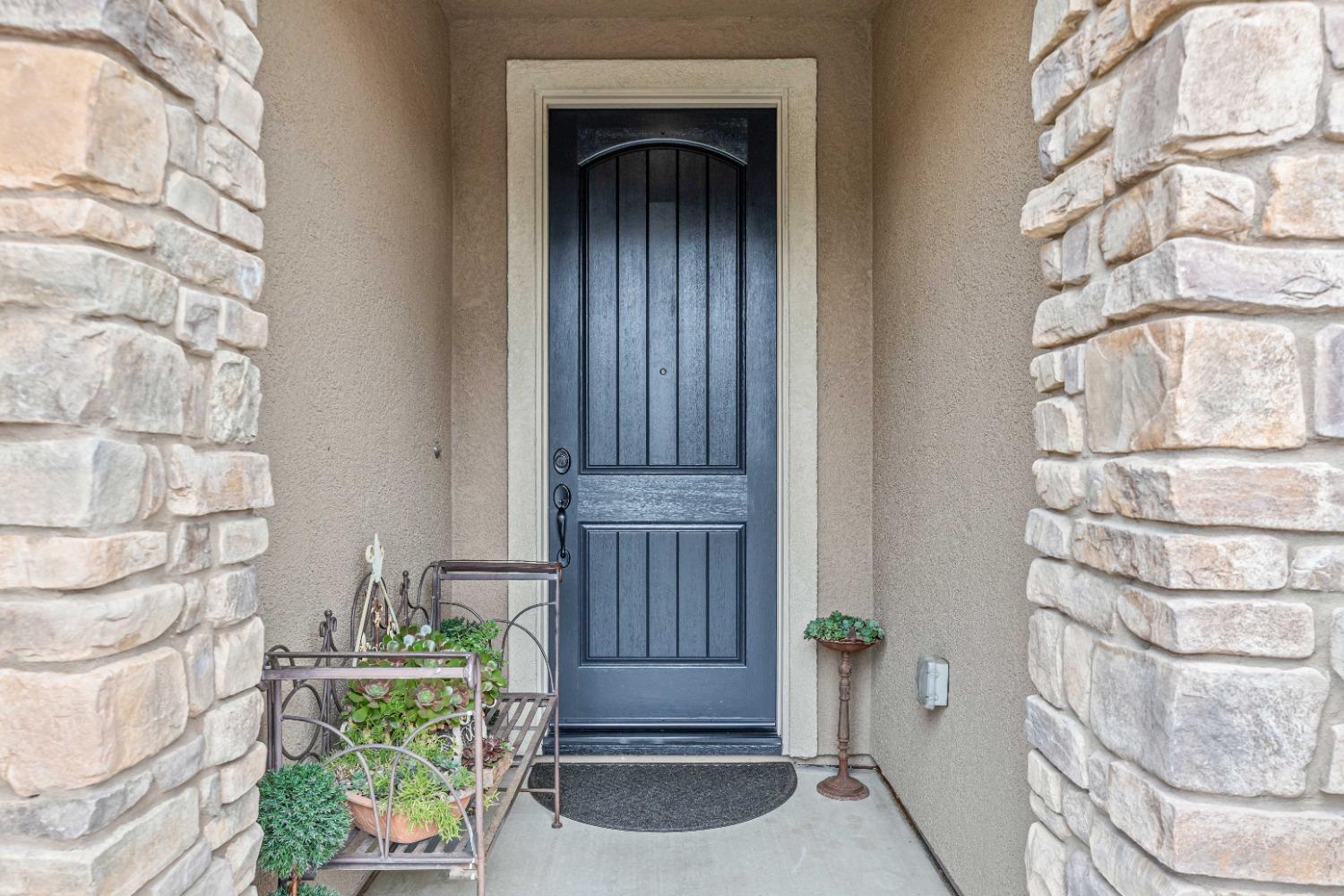 2816 Westport Circle