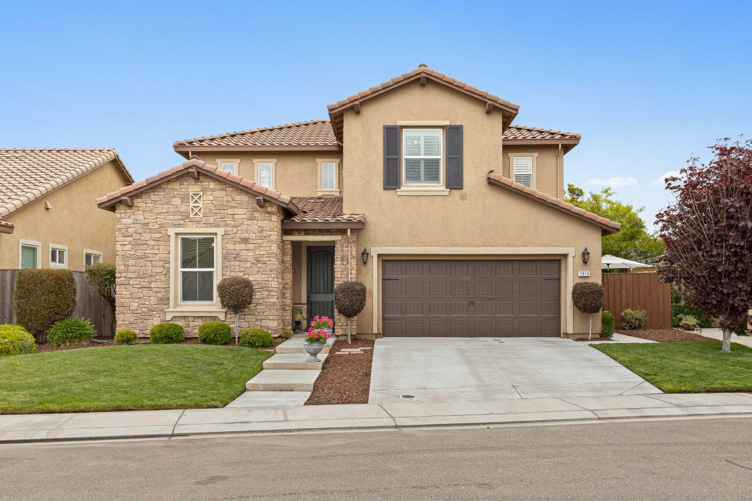 2816 Westport Circle