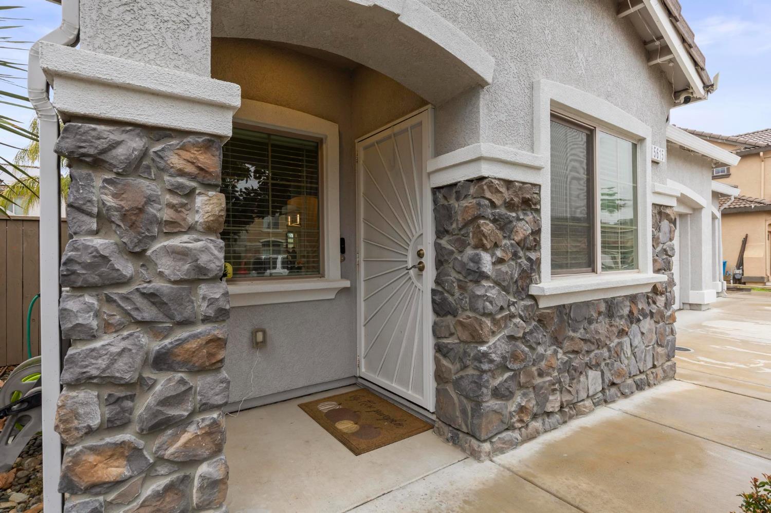 5615 Peach Tree Drive