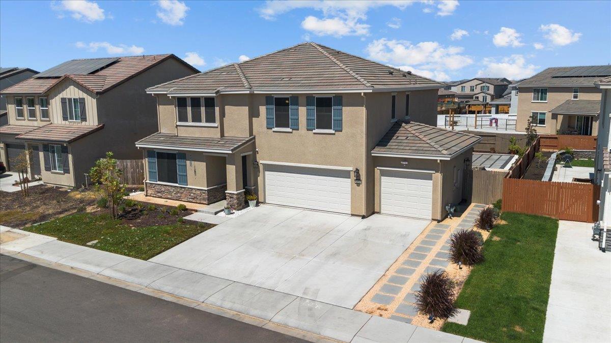 2851 Ski Beach Street