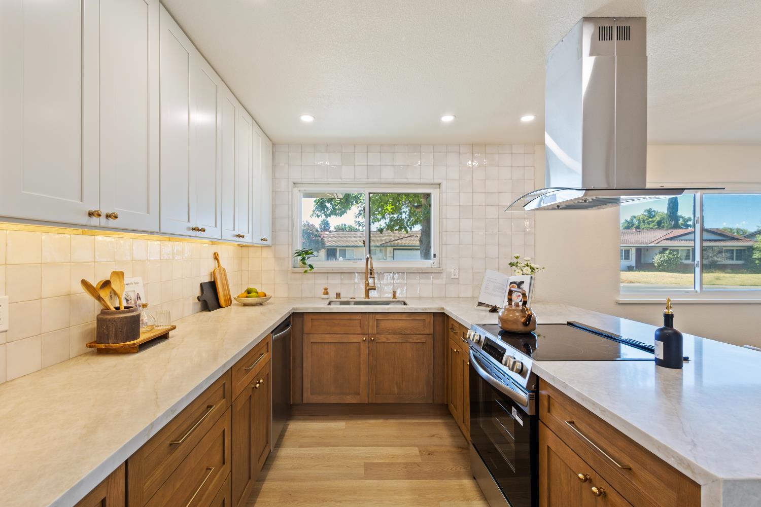 8949 Plaza Park Drive