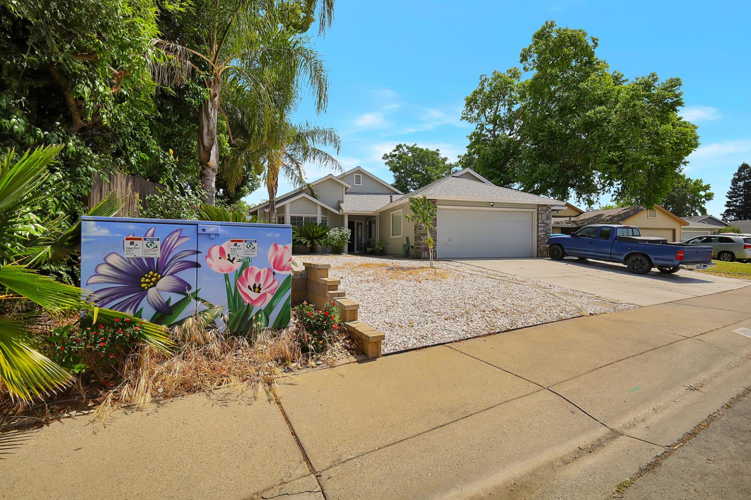 1404 Tradewind Dr