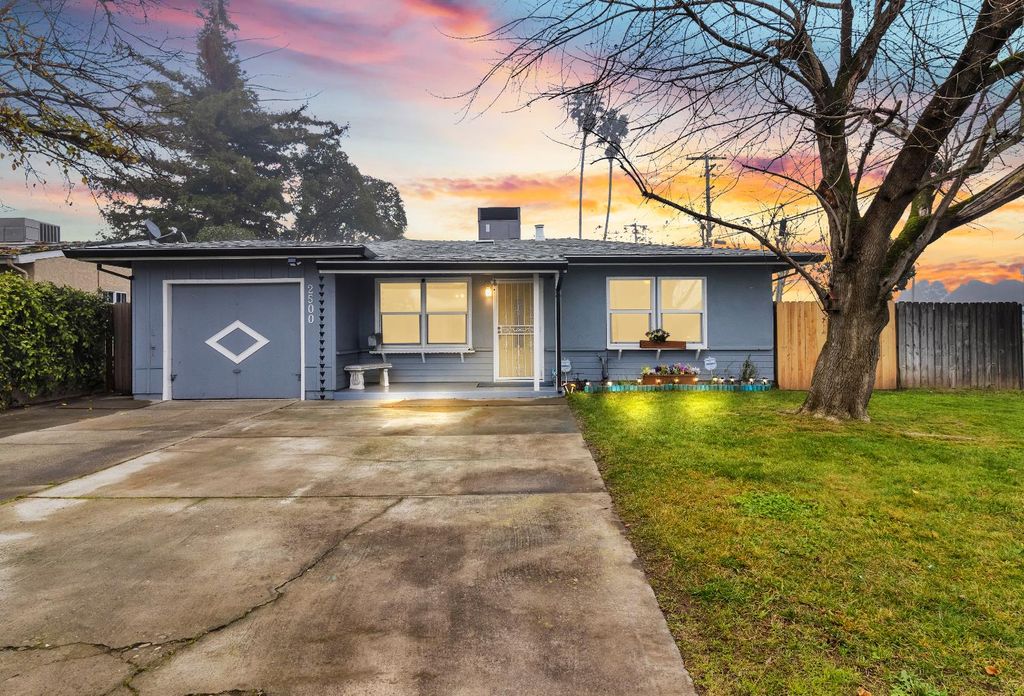Photo of 2500 Ethan Way, Sacramento, CA 95821 (MLS # 226007311)
