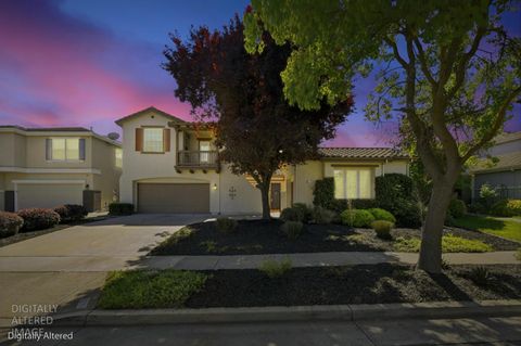 1733 Klamath Road West Sacramento CA 95691