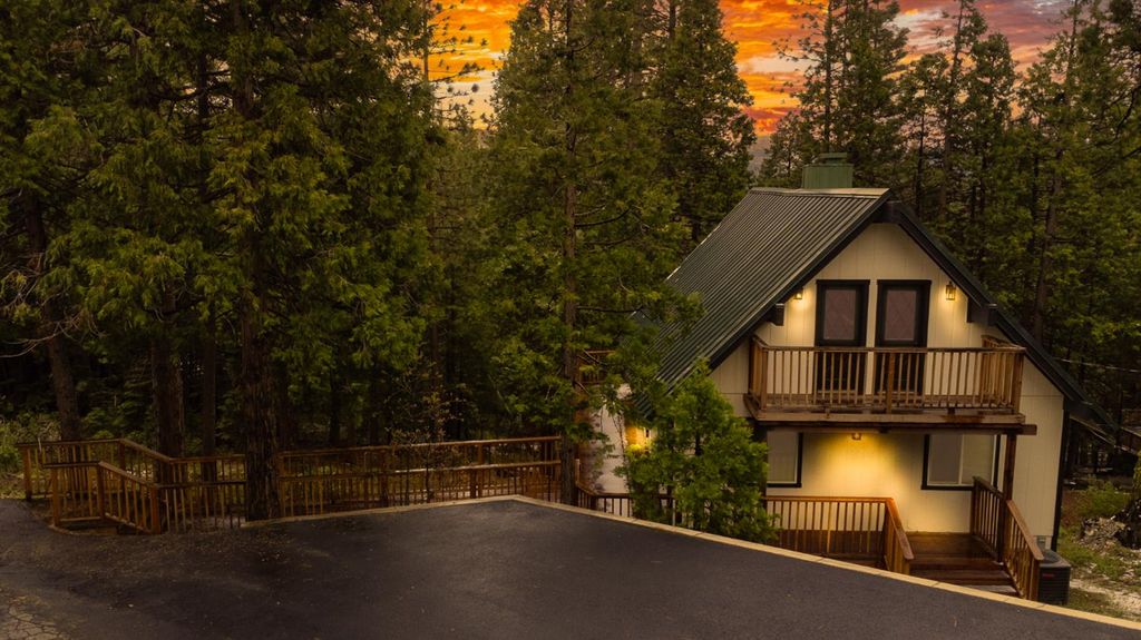 Photo of 29696 Lassen Drive, Long Barn, CA 95335 (MLS # 225146962)