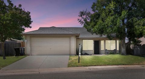 8374 Chevalier Way, Sacramento, CA 95828 - MLS#: 225053429